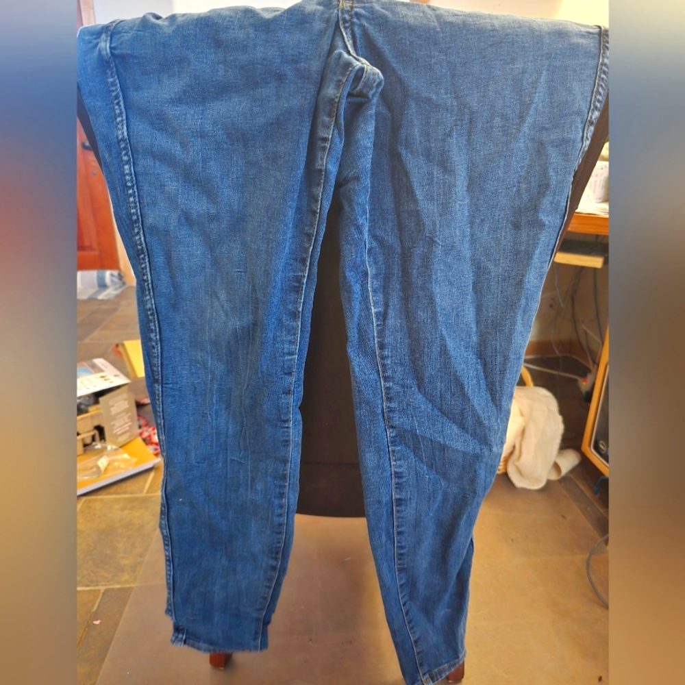 Women's jeans